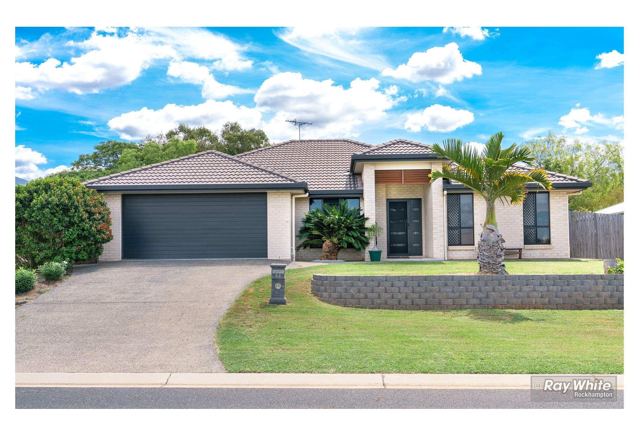 17 Tanna Drive, Rosenthal Heights - Image 1