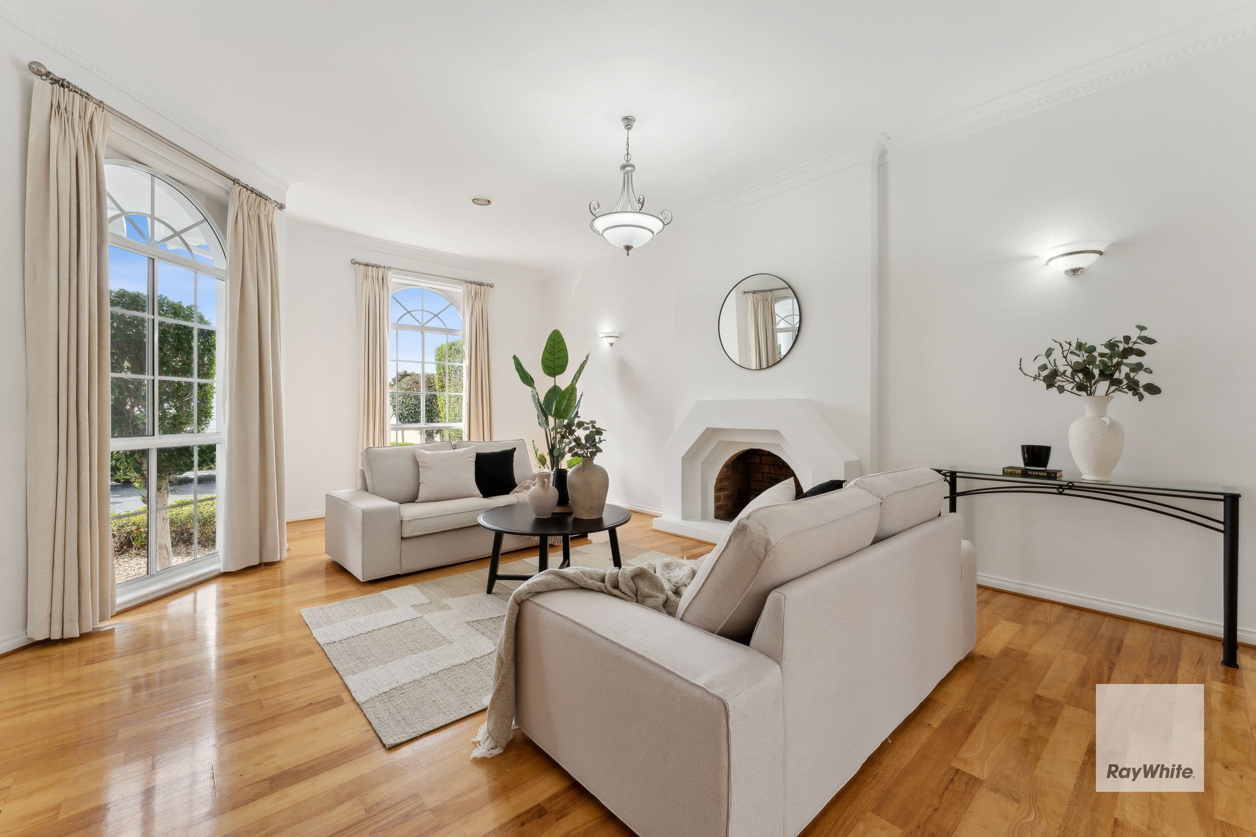5 Charles Court, Sydenham VIC 3037, Sydenham - Thumbnail 2