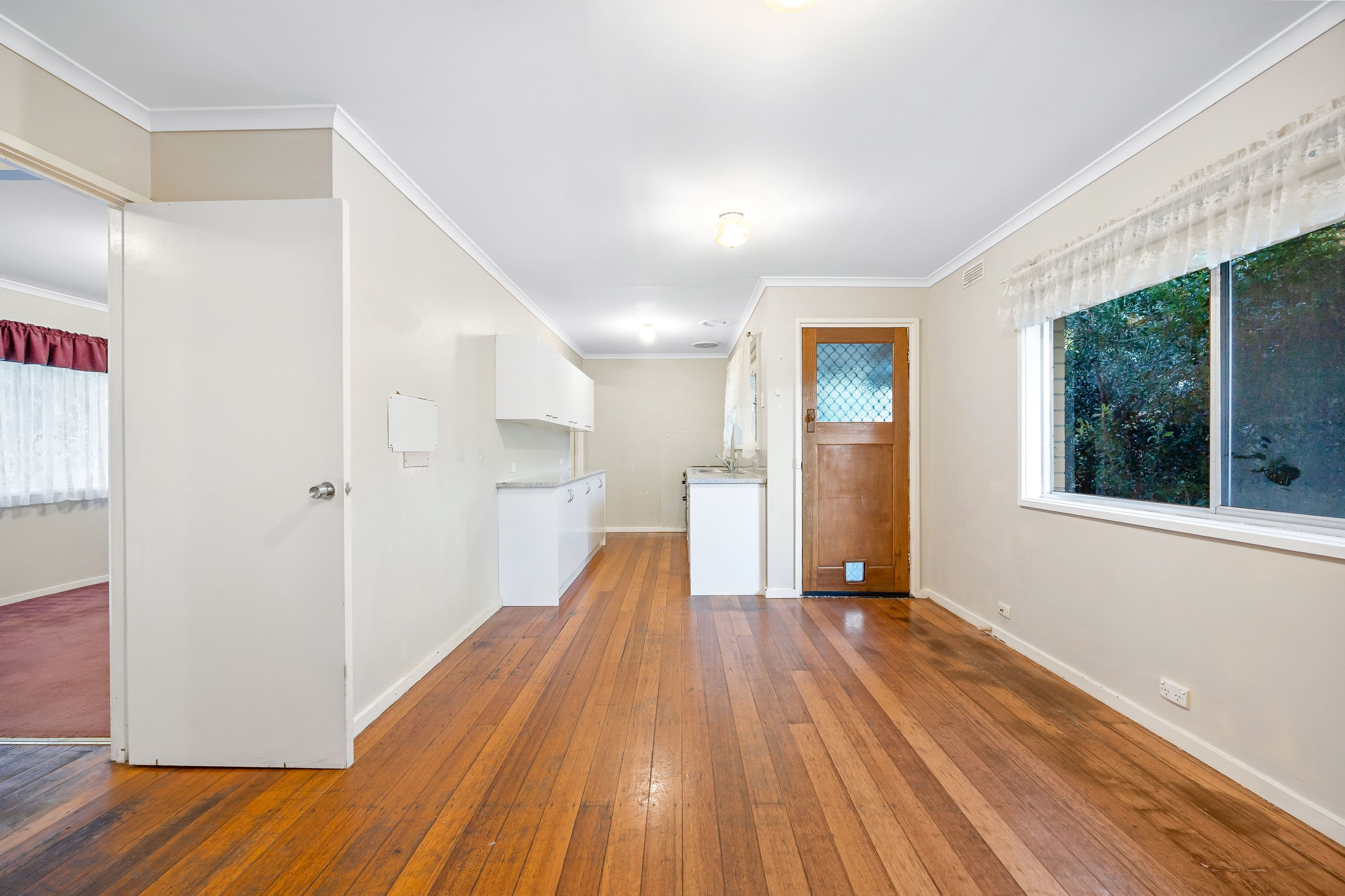 18 Erica Street, Wendouree VIC 3355, Wendouree - Thumbnail 6