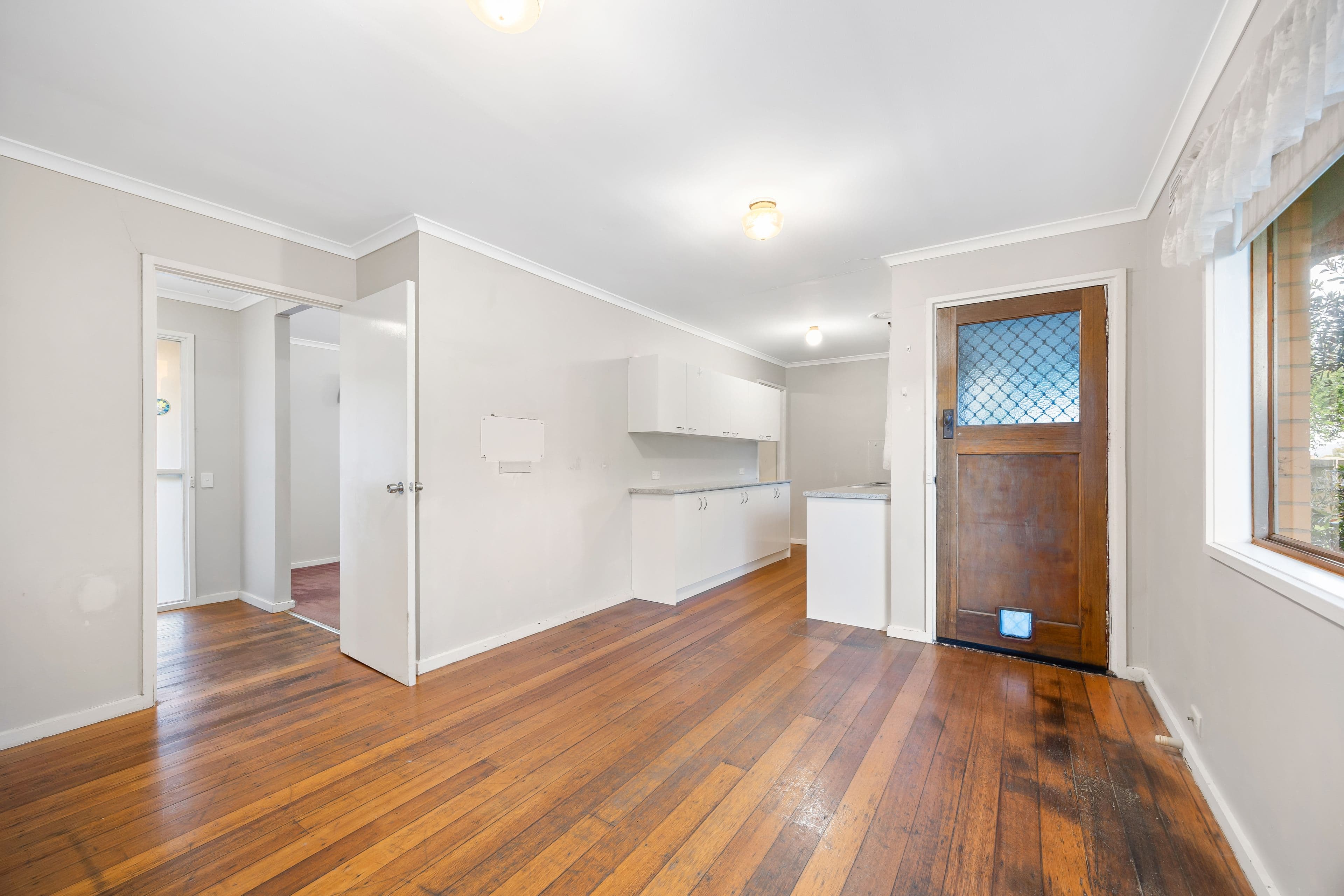 18 Erica Street, Wendouree VIC 3355, Wendouree - Thumbnail 8