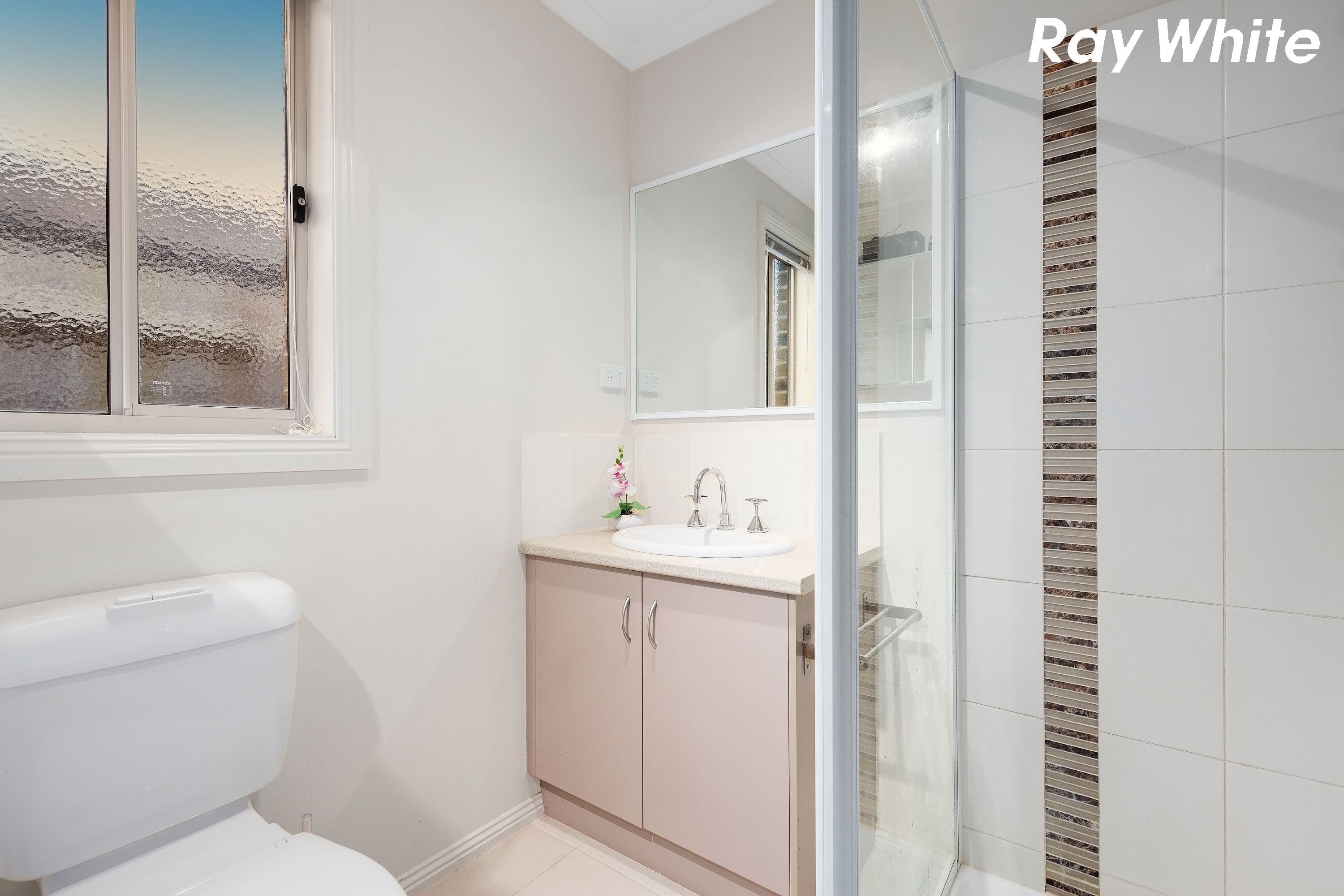 10 Sweet Gum Court, Pakenham VIC 3810, Pakenham - Thumbnail 3