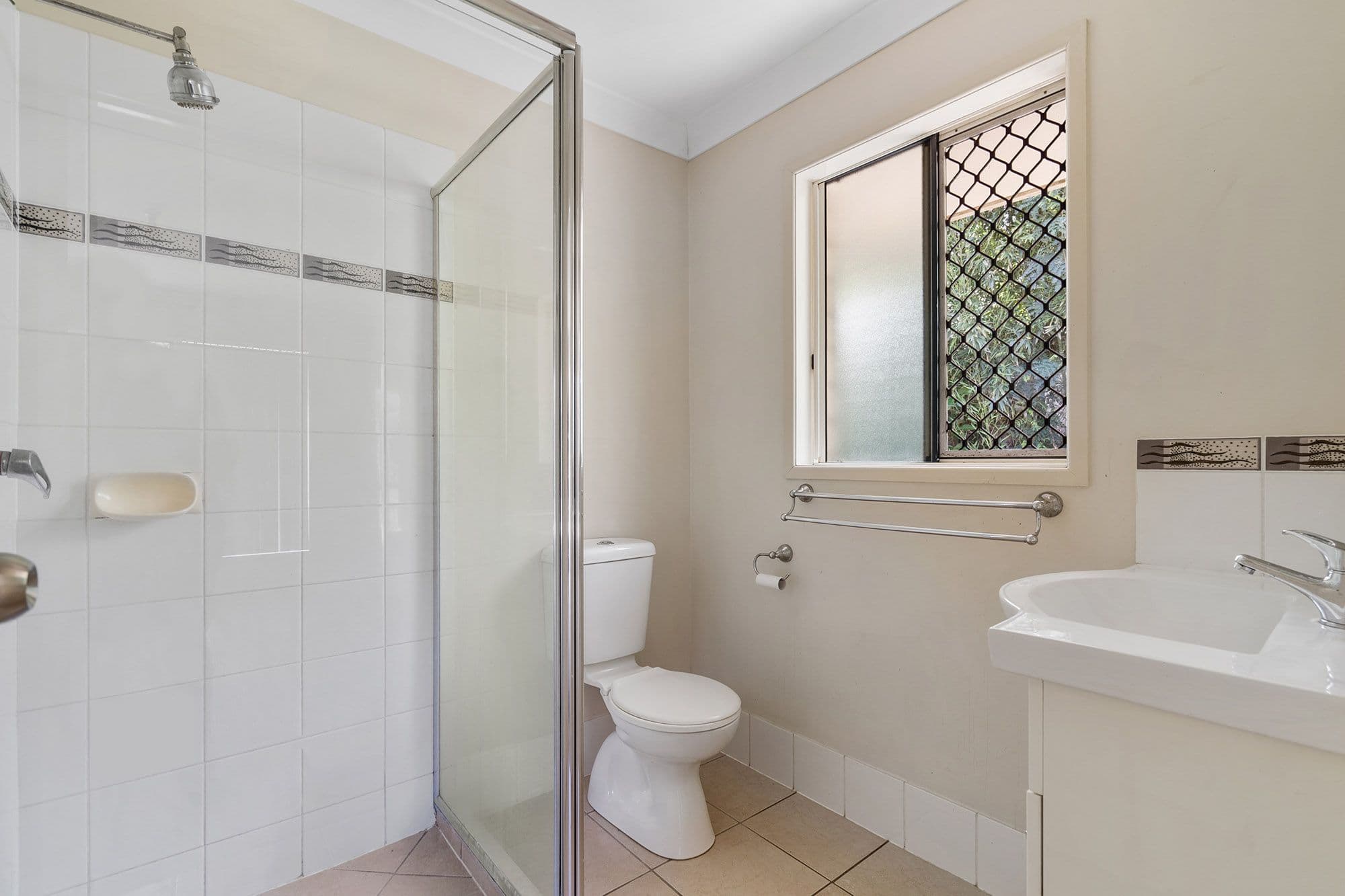 5 Louden Street, Woodridge QLD 4114, Woodridge - Thumbnail 7