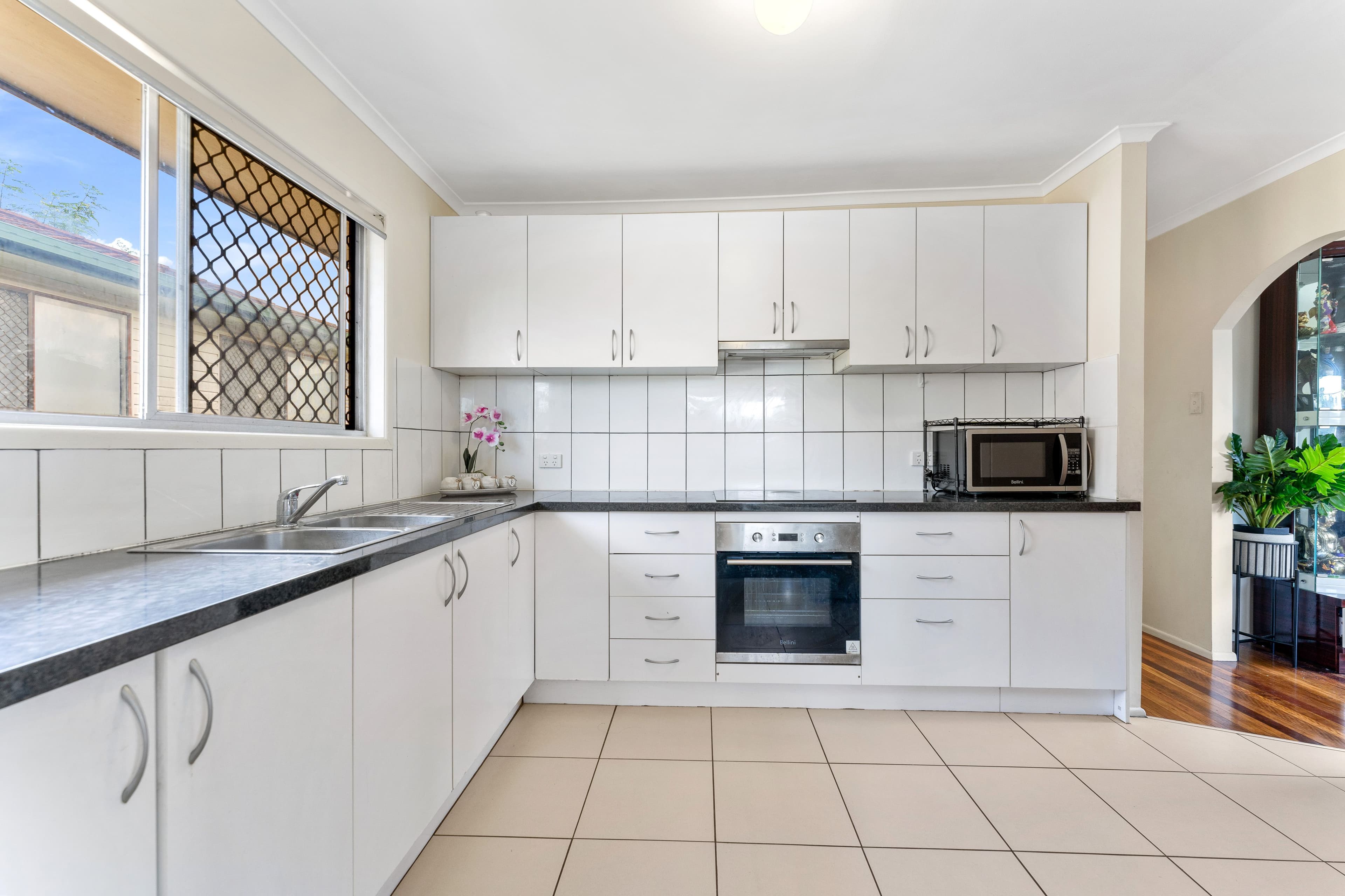 65 Liverpool Street, Eight Mile Plains QLD 4113, Eight Mile Plains - Thumbnail 4