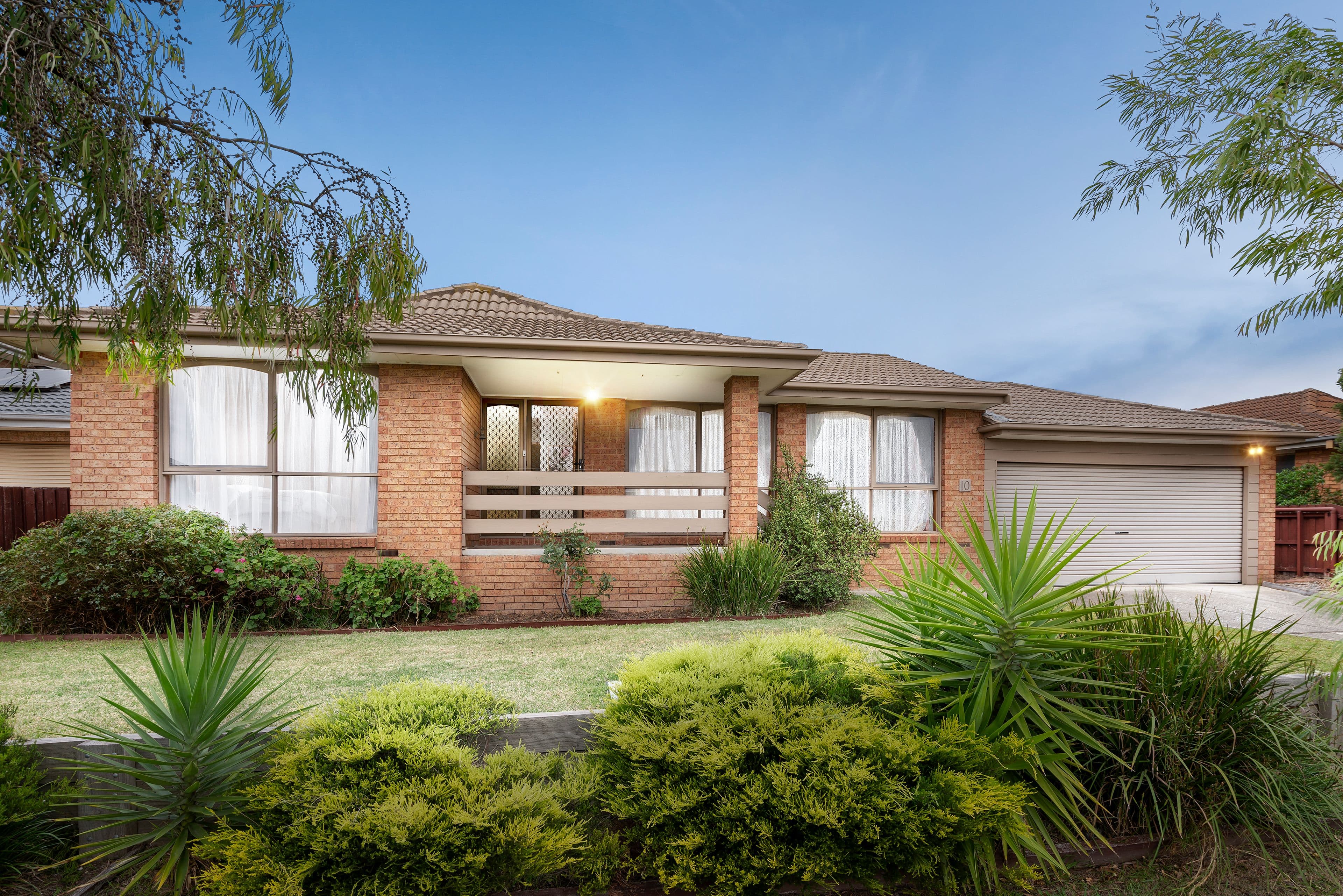 10 Blackman Close, Sunbury VIC 3429, Sunbury - Image 1