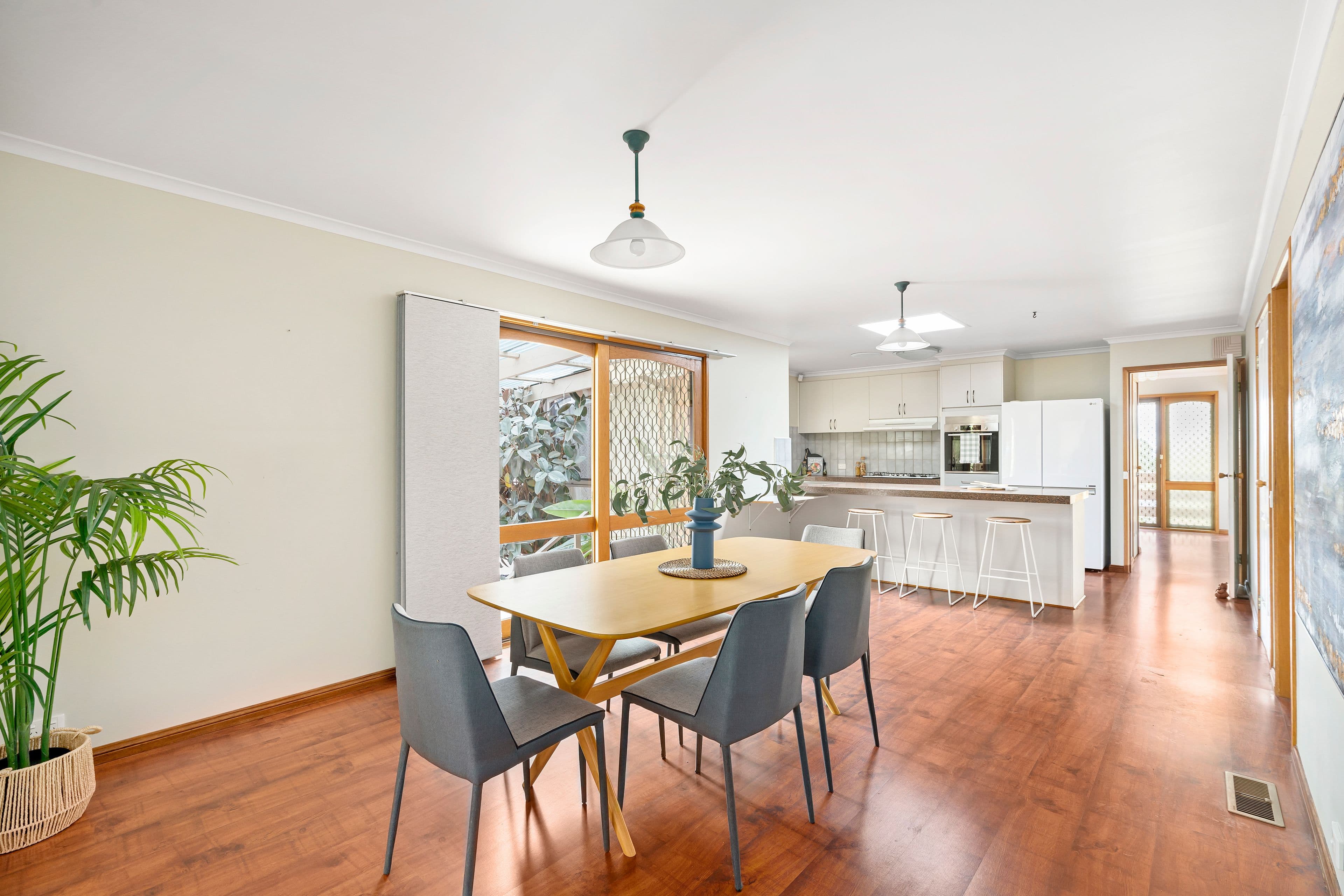 10 Blackman Close, Sunbury VIC 3429, Sunbury - Thumbnail 4