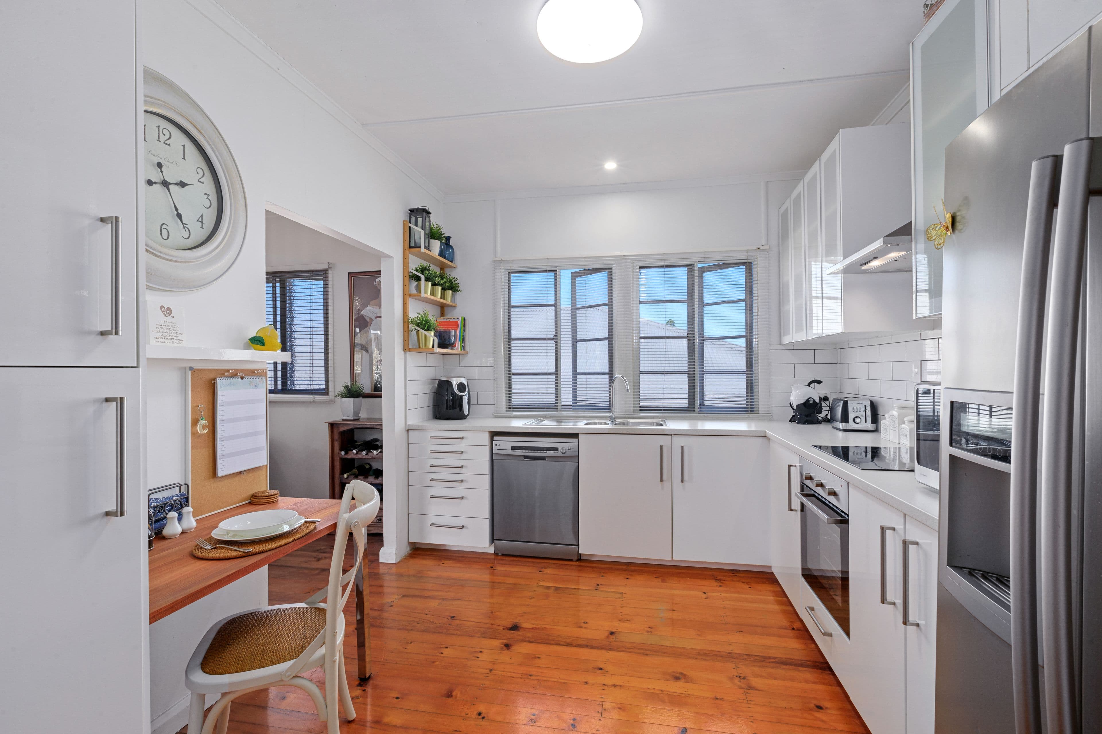 152 Broadwater Road, Mount Gravatt East QLD 4122, Mount Gravatt East - Thumbnail 2