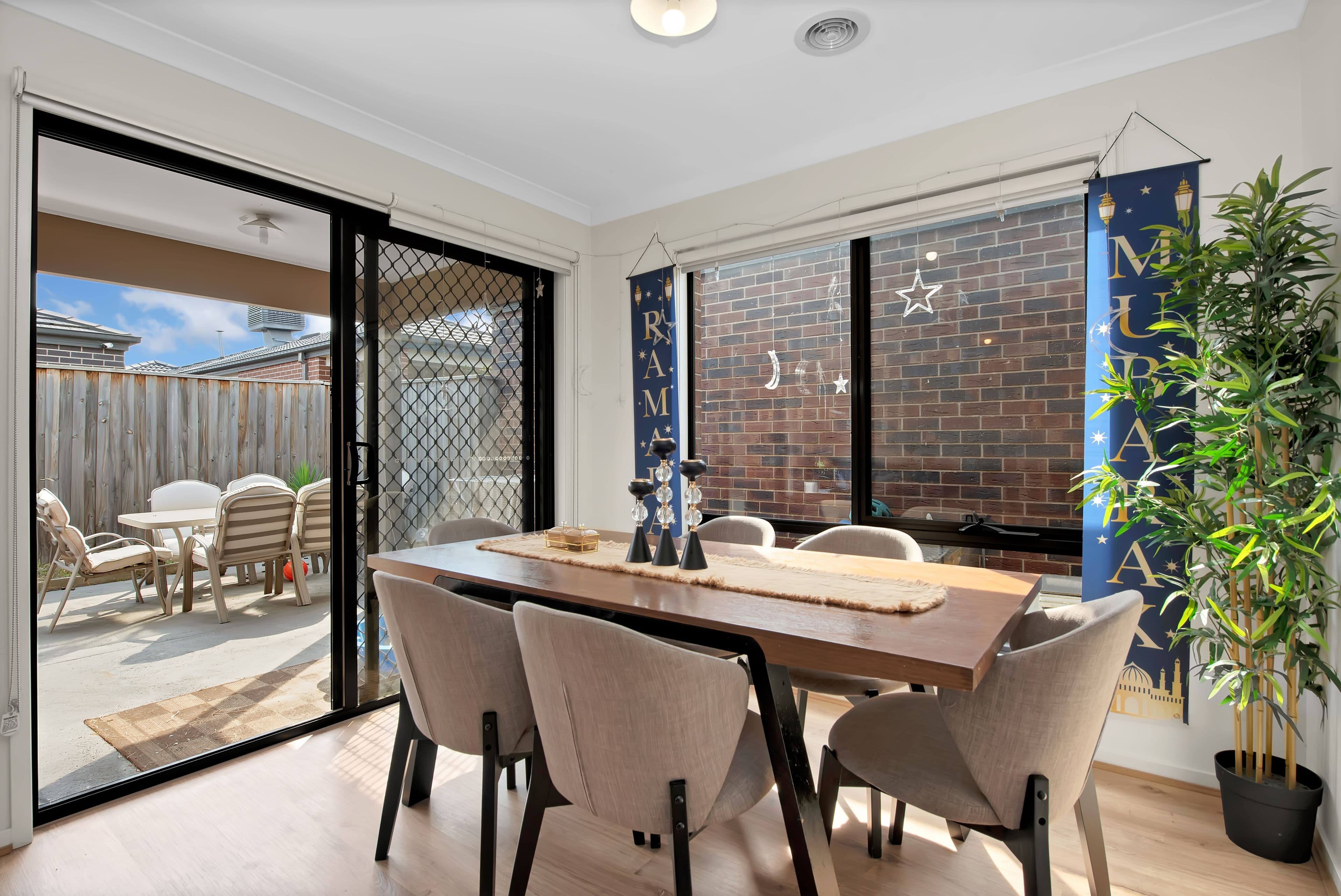 9 Maywood Street, Pakenham VIC 3810, Pakenham - Thumbnail 4