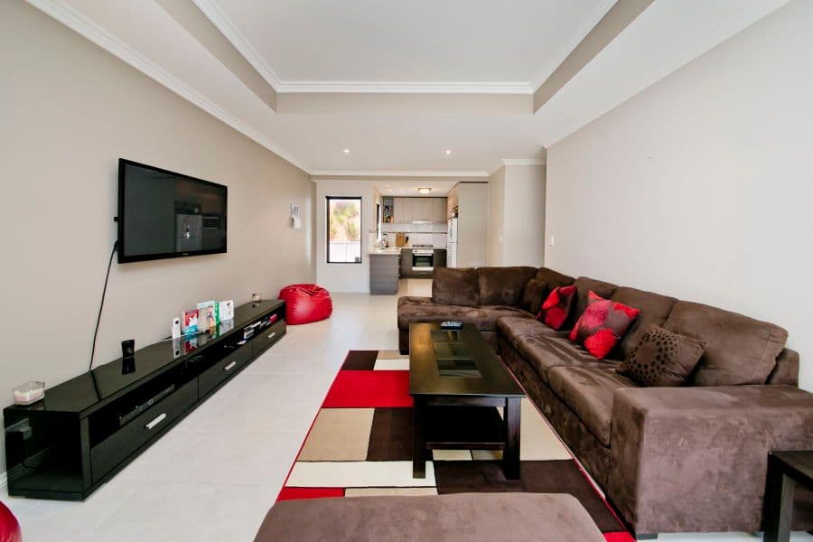 8a Kimbara Street, NOLLAMARA WA 6061, Nollamara - Thumbnail 4