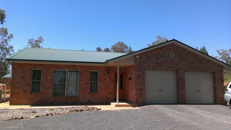 1 Timbara Court, Gilgandra - Image 1