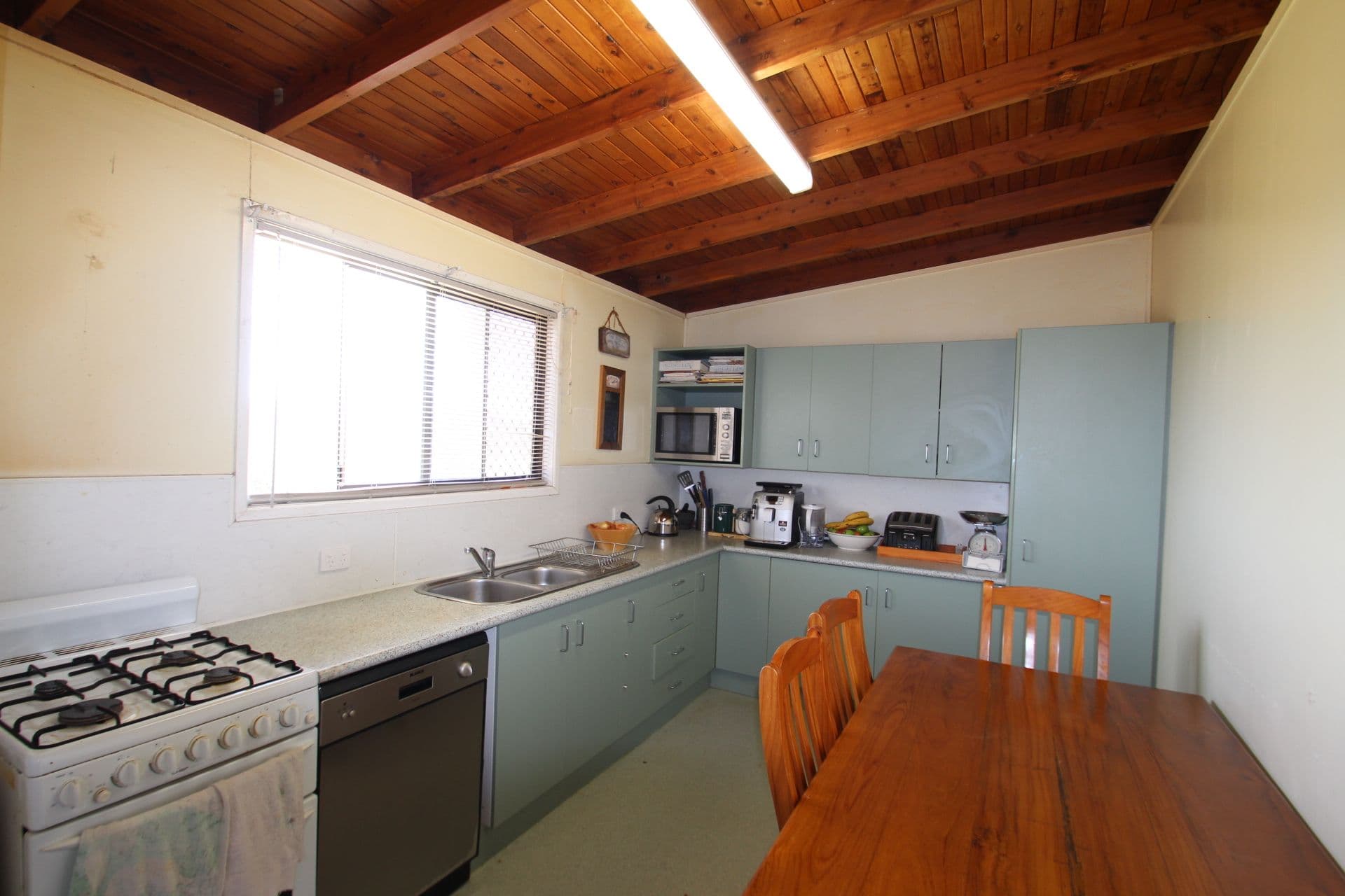 15 Rebwonga Street, Kingsthorpe QLD 4400, Kingsthorpe - Thumbnail 3