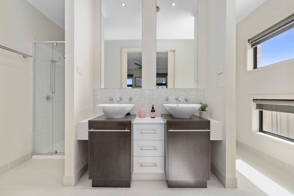 4 Melpomene Boulevard, Tarneit VIC 3029, Tarneit - Thumbnail 4