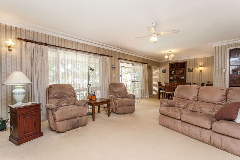 29 Clifford Street, WOODY POINT QLD 4019, Woody Point - Thumbnail 7