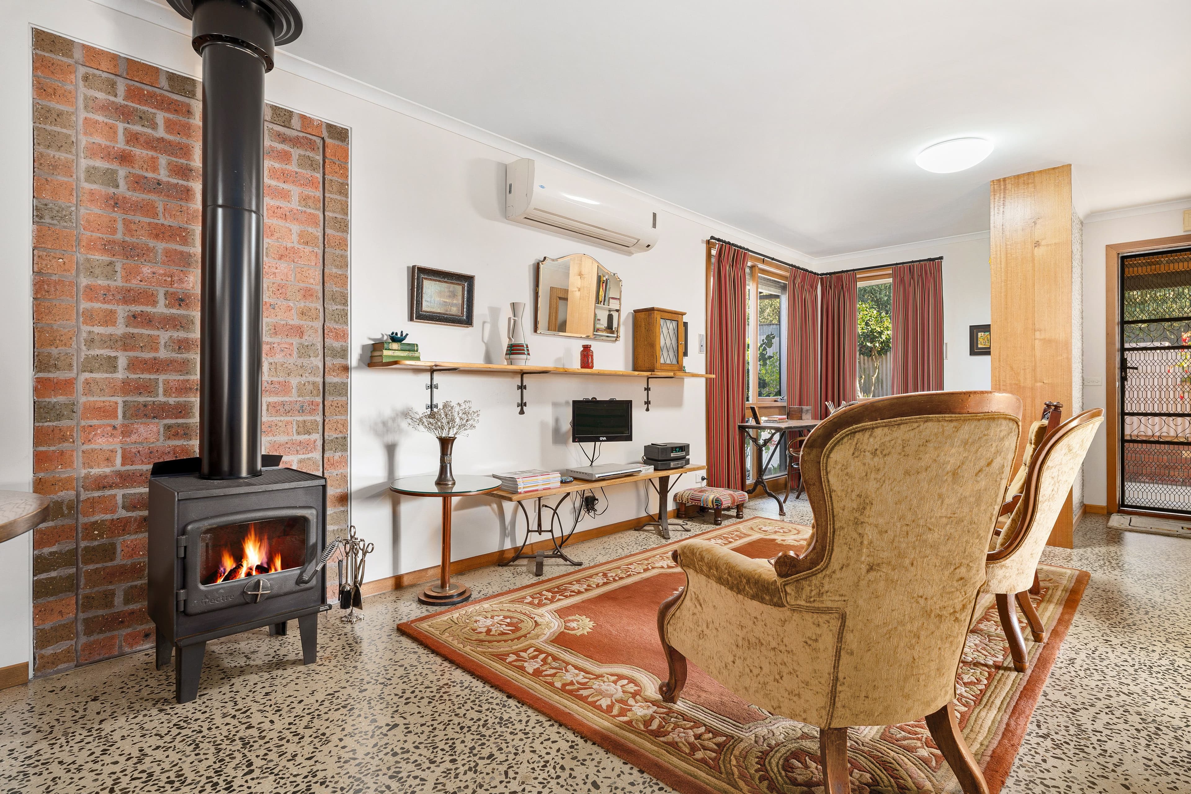 2 Magpie Street, Golden Point VIC 3350, Golden Point - Thumbnail 2