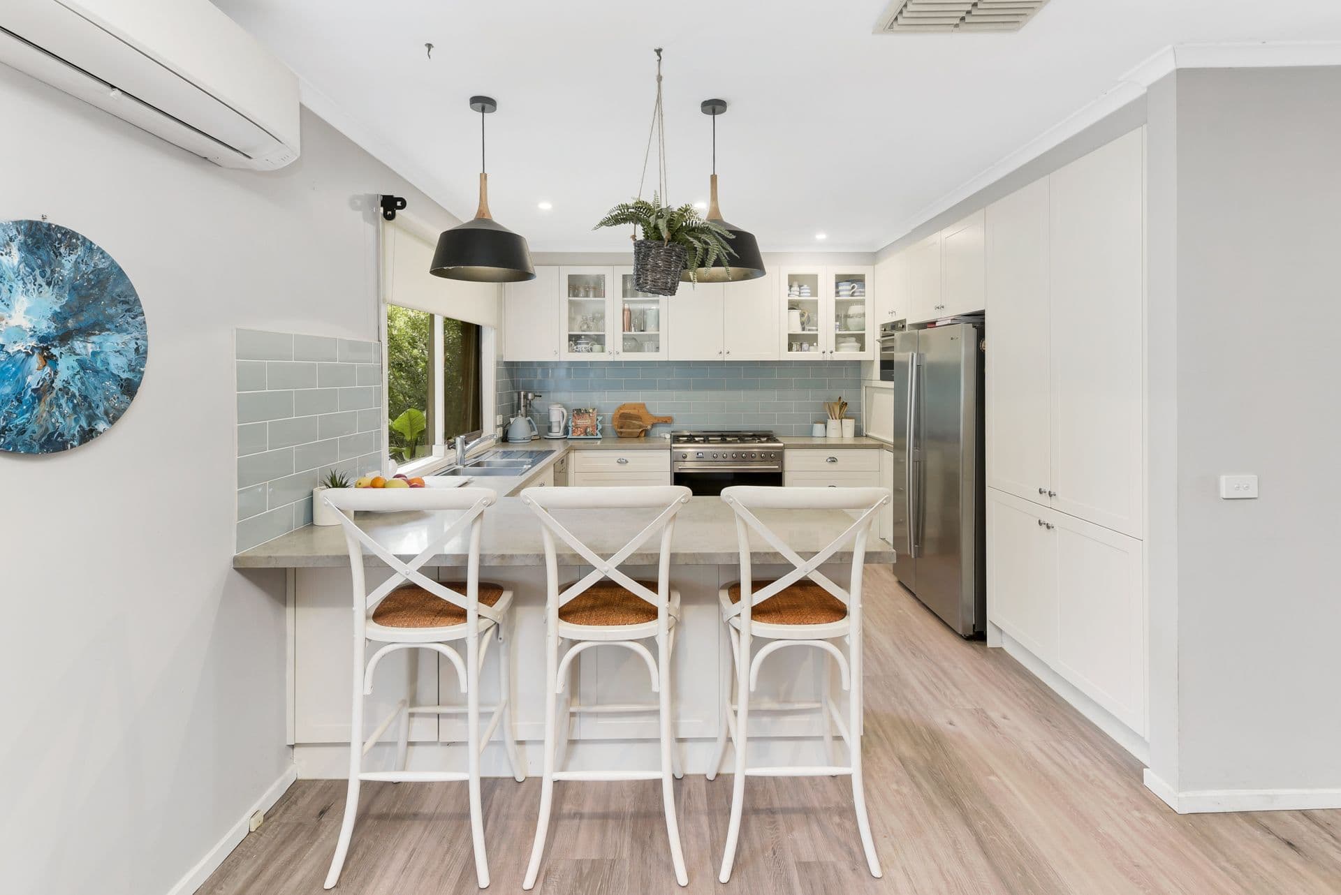 2 Barina Court, Berwick VIC 3806, Berwick - Thumbnail 4