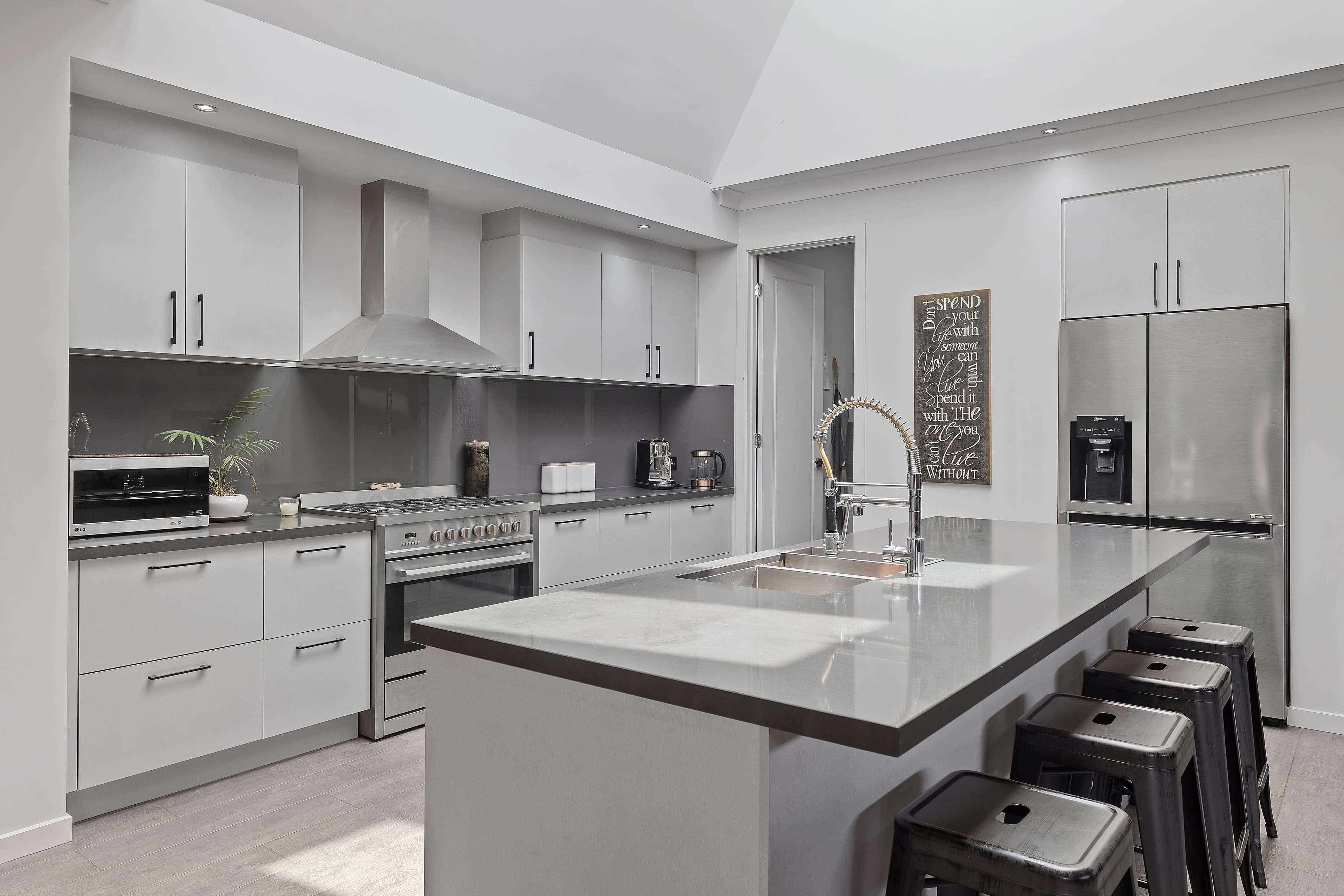 3 Wicklow Close, Lalor VIC 3075, Lalor - Thumbnail 3