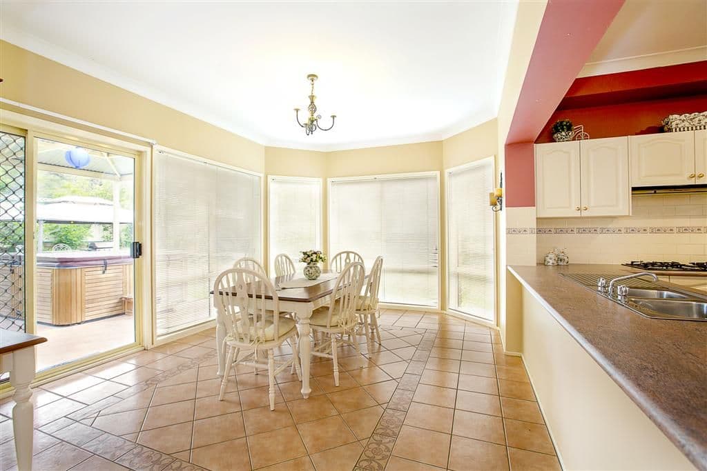 6 Dyson Place, GLENMORE PARK NSW 2745, Glenmore Park - Thumbnail 5