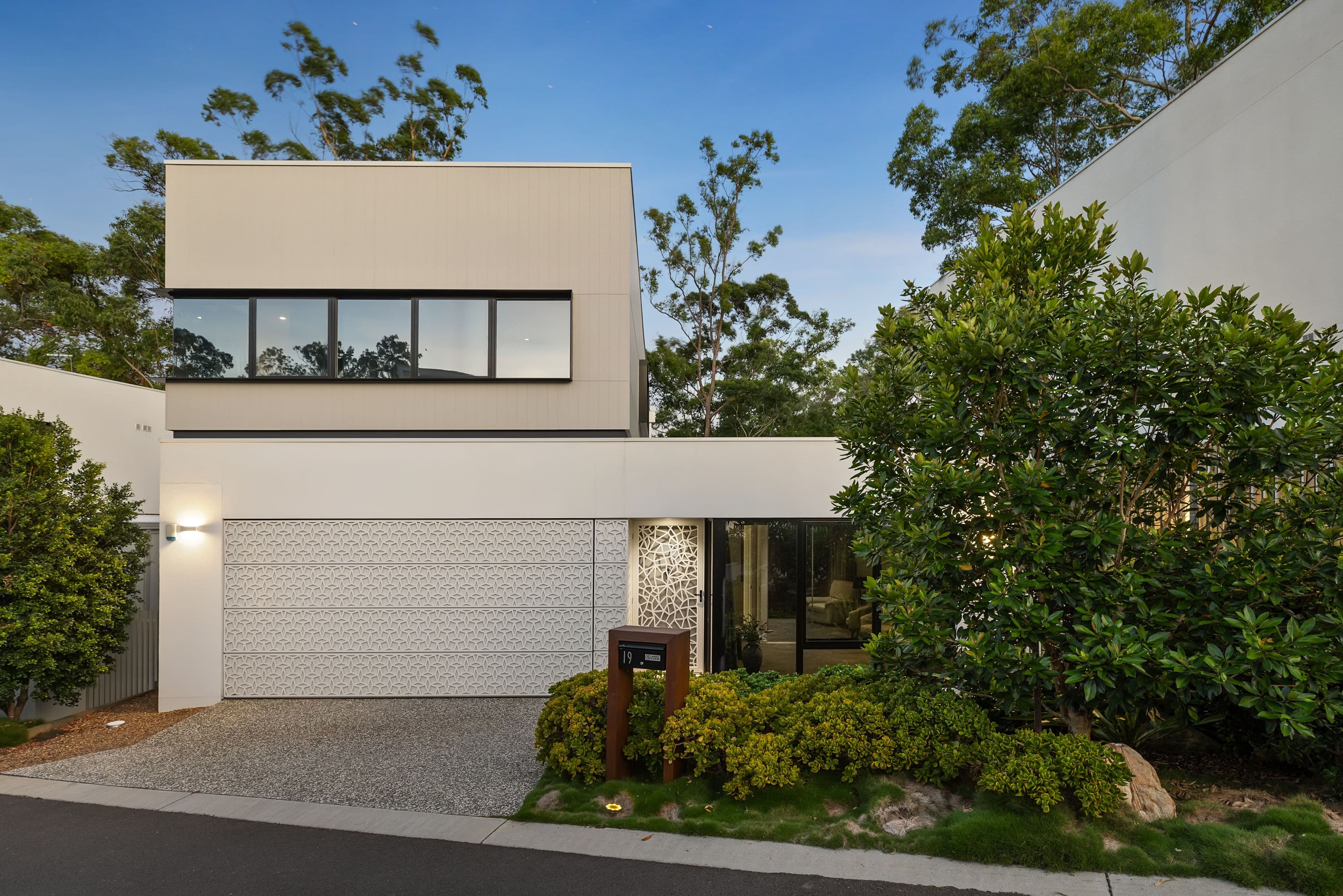 2 Brushbox Court, Chapel Hill QLD 4069, Chapel Hill - Image 1