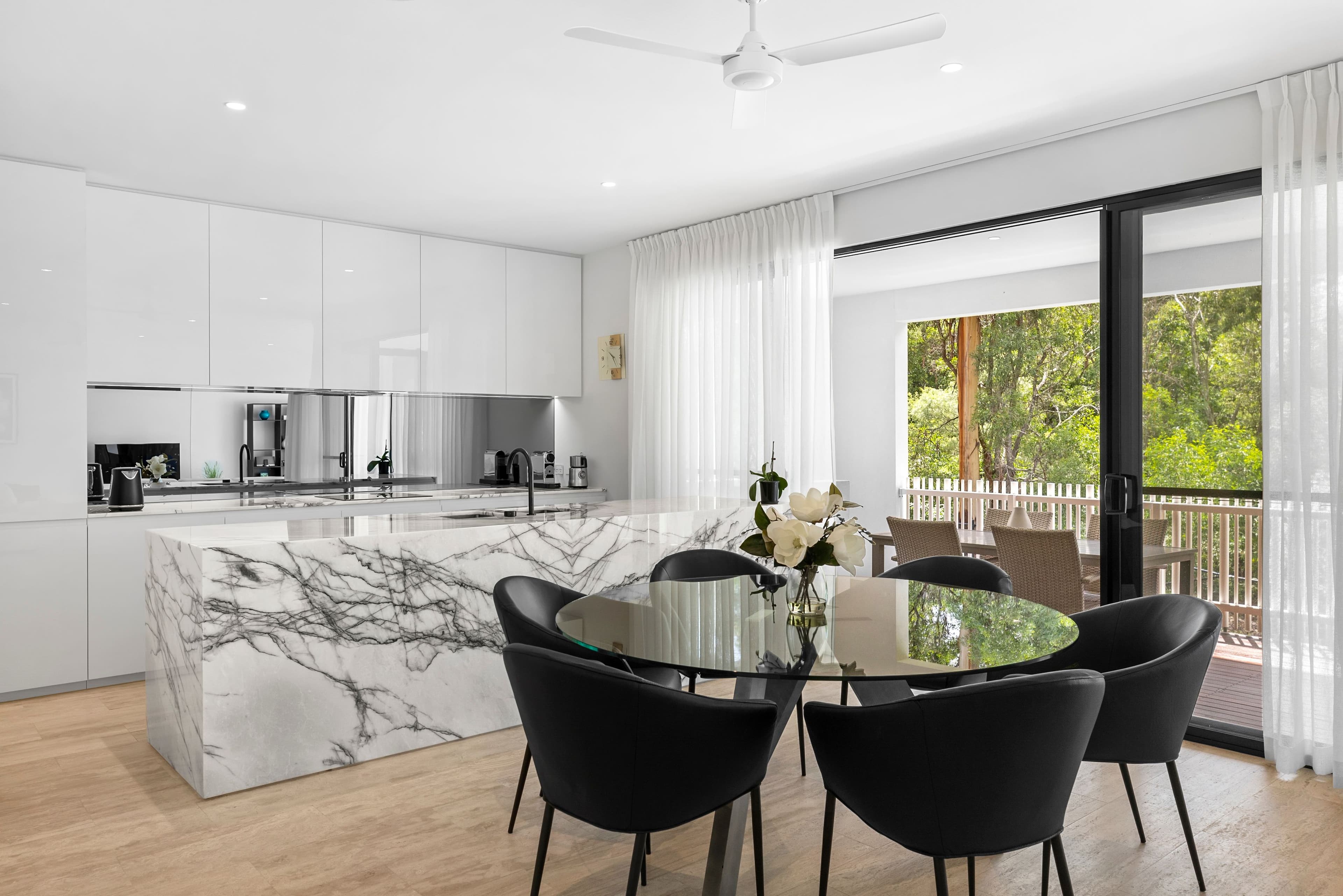 2 Brushbox Court, Chapel Hill QLD 4069, Chapel Hill - Thumbnail 2