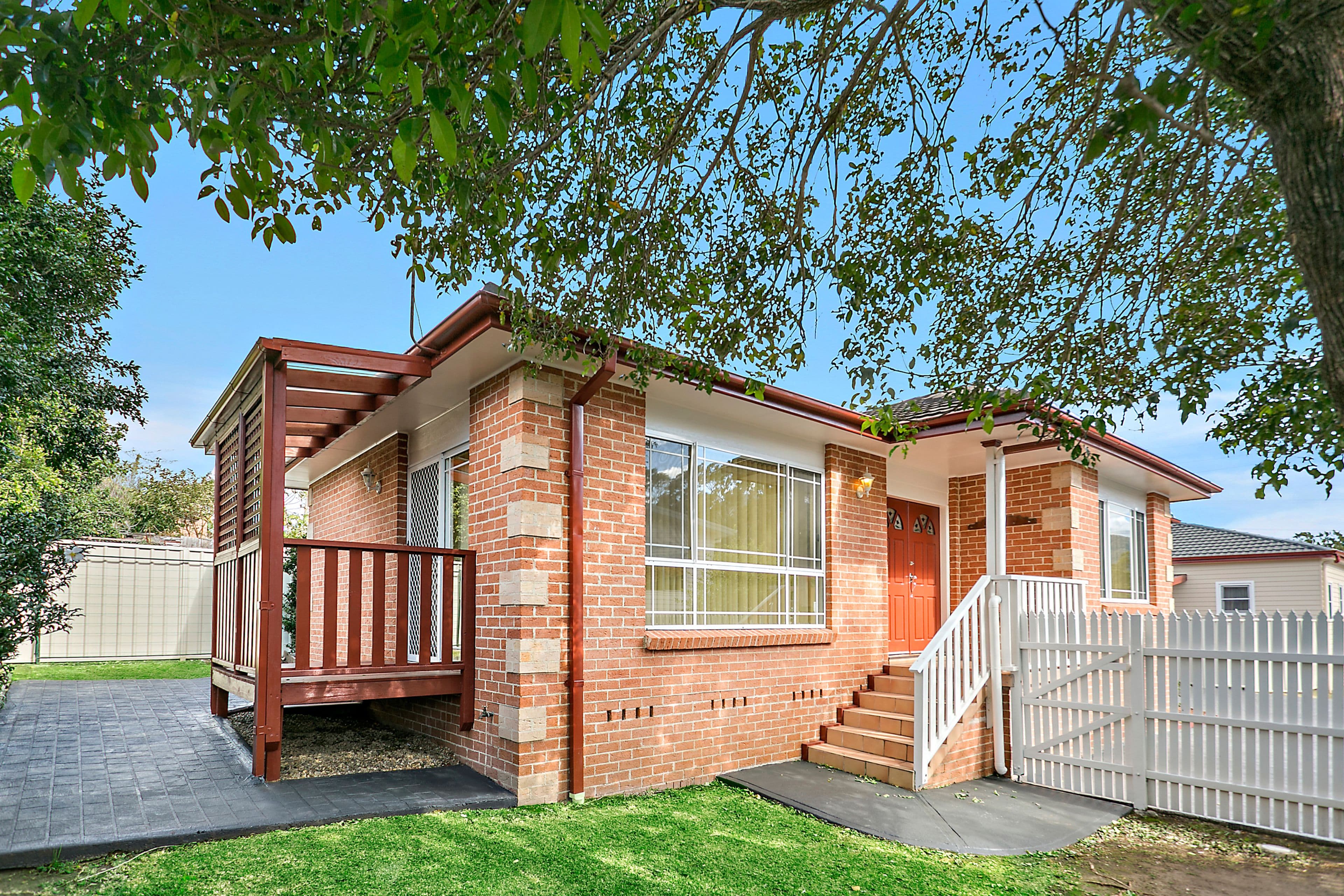 11 Fisher Street, West Wollongong - Thumbnail 4