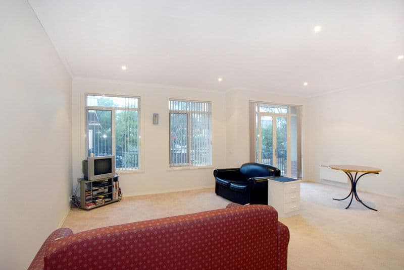 243 Blackburn Road, DONCASTER EAST VIC 3109, Doncaster East - Thumbnail 3