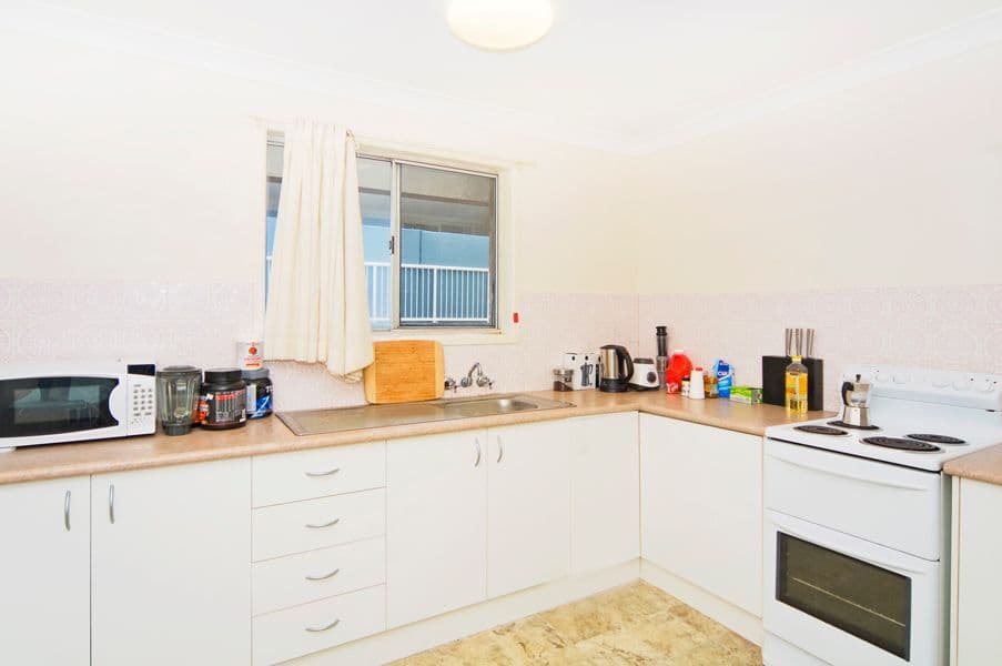 70 McLean Street, COOLANGATTA QLD 4225, Coolangatta - Thumbnail 3