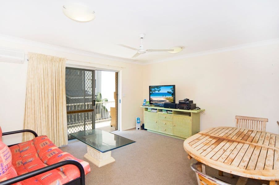 70 McLean Street, COOLANGATTA QLD 4225, Coolangatta - Thumbnail 4