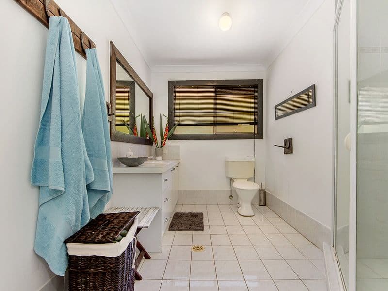 11 Hoad Court, Oxenford QLD 4210, Oxenford - Thumbnail 8