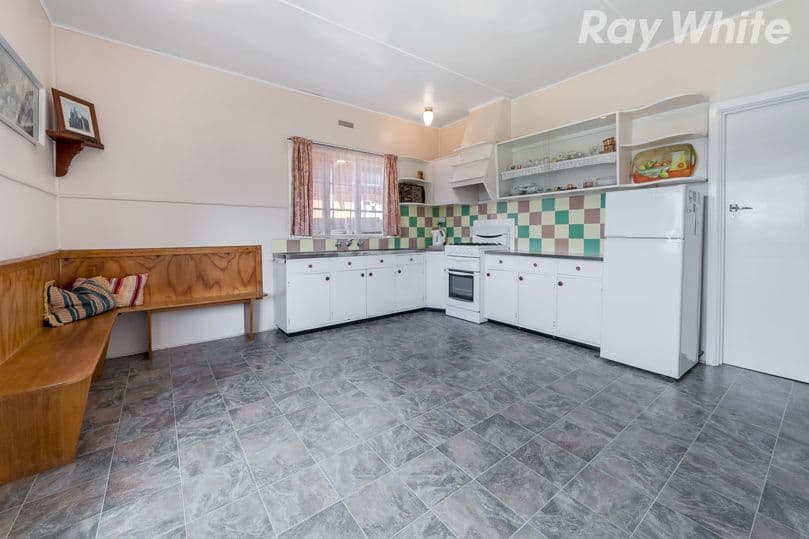 20 Cherry Orchard Rise, Box Hill North VIC 3129, Box Hill North - Thumbnail 3