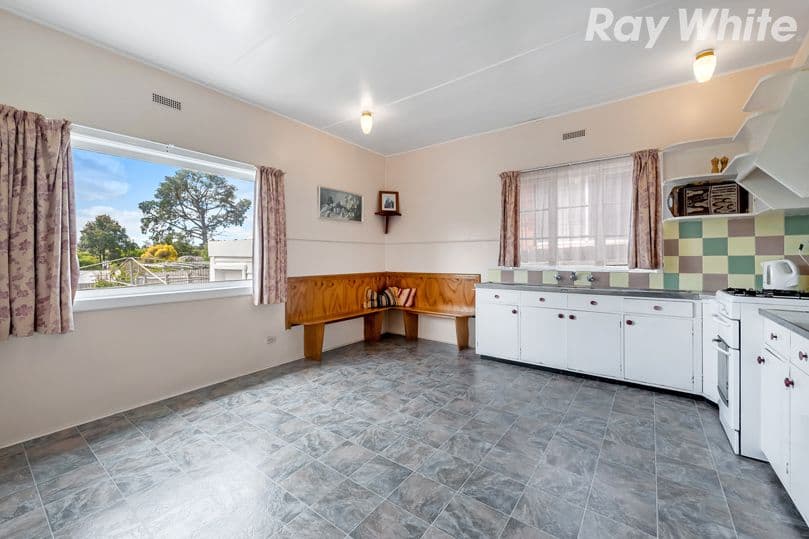 20 Cherry Orchard Rise, Box Hill North VIC 3129, Box Hill North - Thumbnail 4