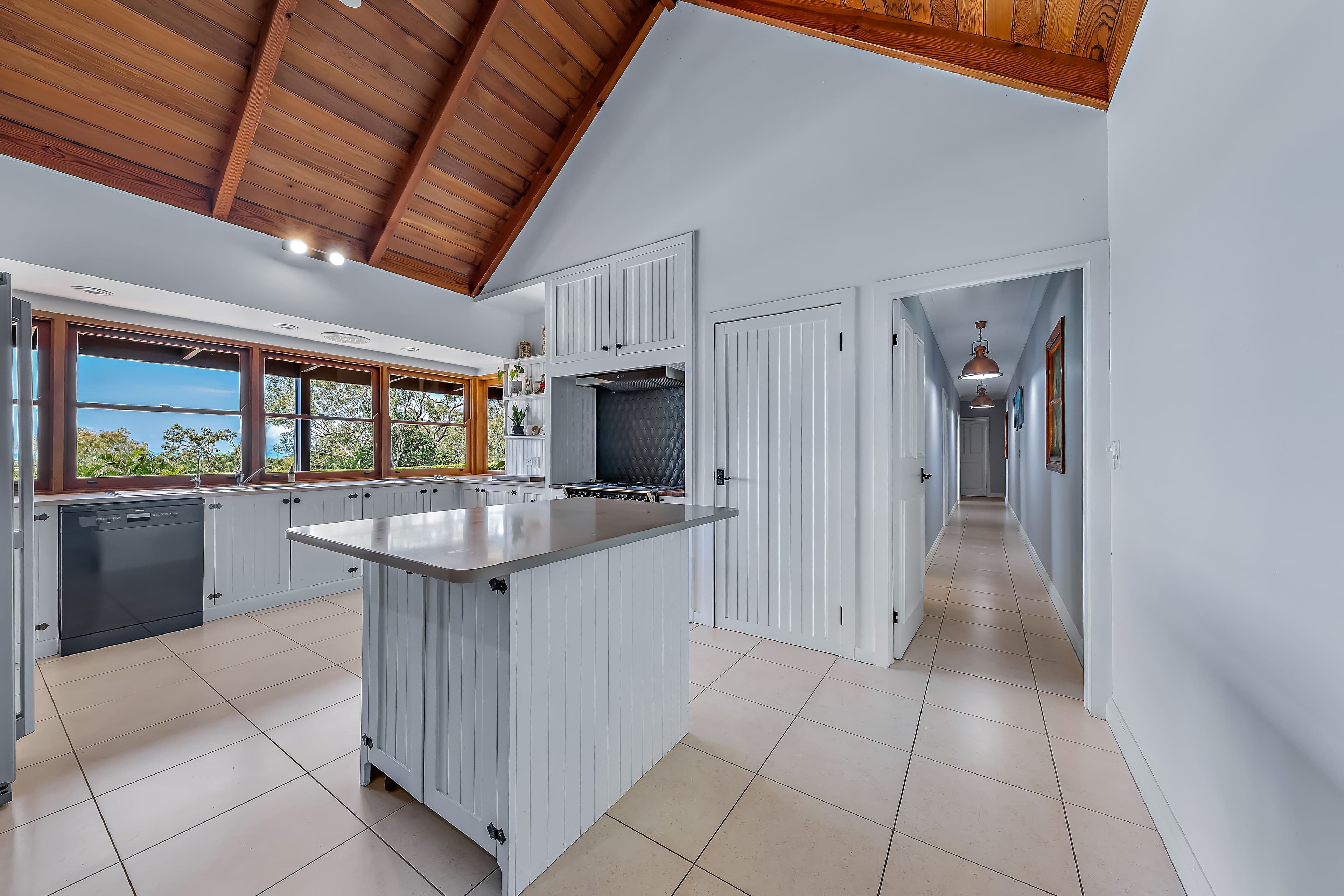 31A Manooka Drive, Cannonvale QLD 4802, Cannonvale - Thumbnail 8