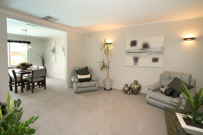 96 Cootamundra Drive, WHEELERS HILL VIC 3150, Wheelers Hill - Thumbnail 2