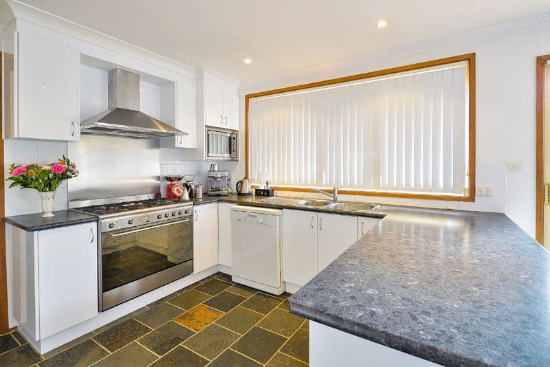 31 Clydebank Crescent, GLEN ALPINE NSW 2560, Glen Alpine - Thumbnail 5