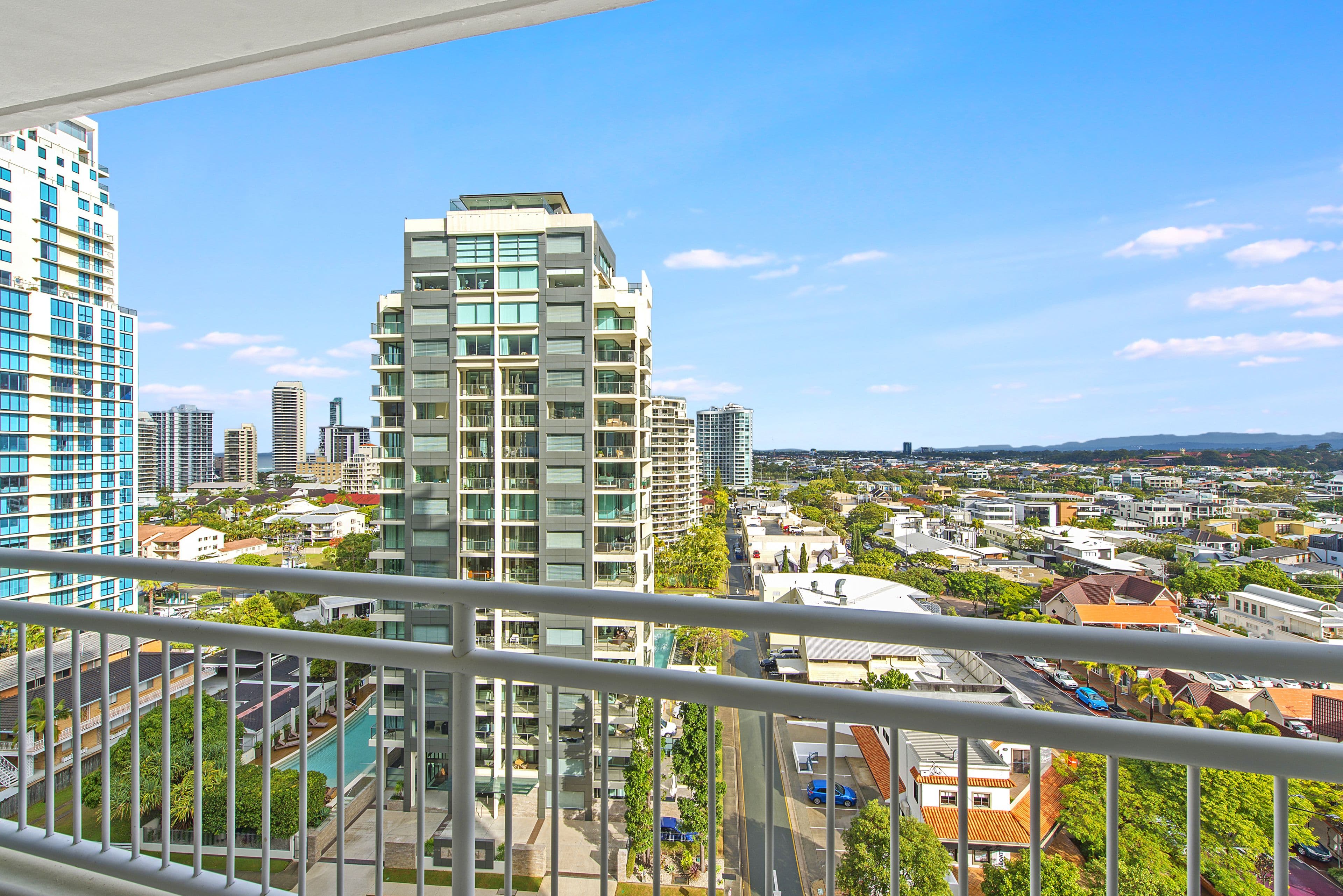 11-17 Hughes Avenue, Main Beach QLD 4217, Main Beach - Thumbnail 3