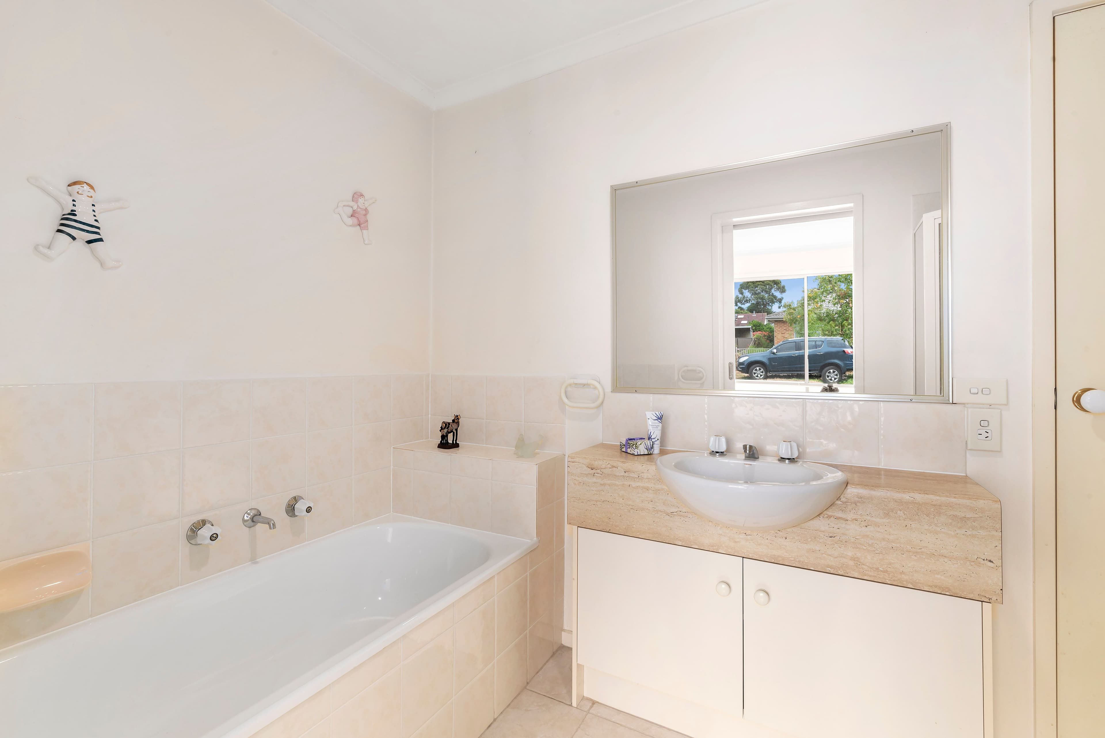 15 Killerton Crescent, Heidelberg West VIC 3081, Heidelberg West - Thumbnail 5