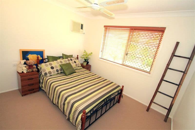 54 Springfield Drive, NORMAN GARDENS QLD 4701, Norman Gardens - Thumbnail 4