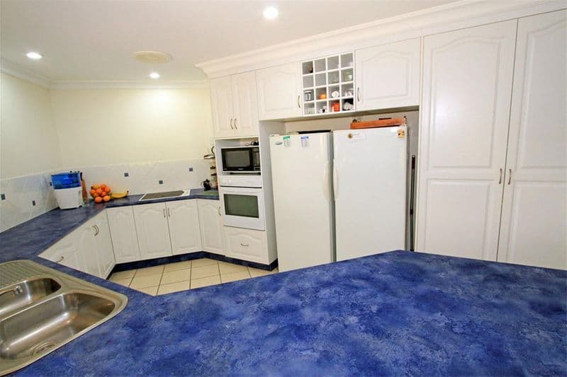 54 Springfield Drive, NORMAN GARDENS QLD 4701, Norman Gardens - Thumbnail 7