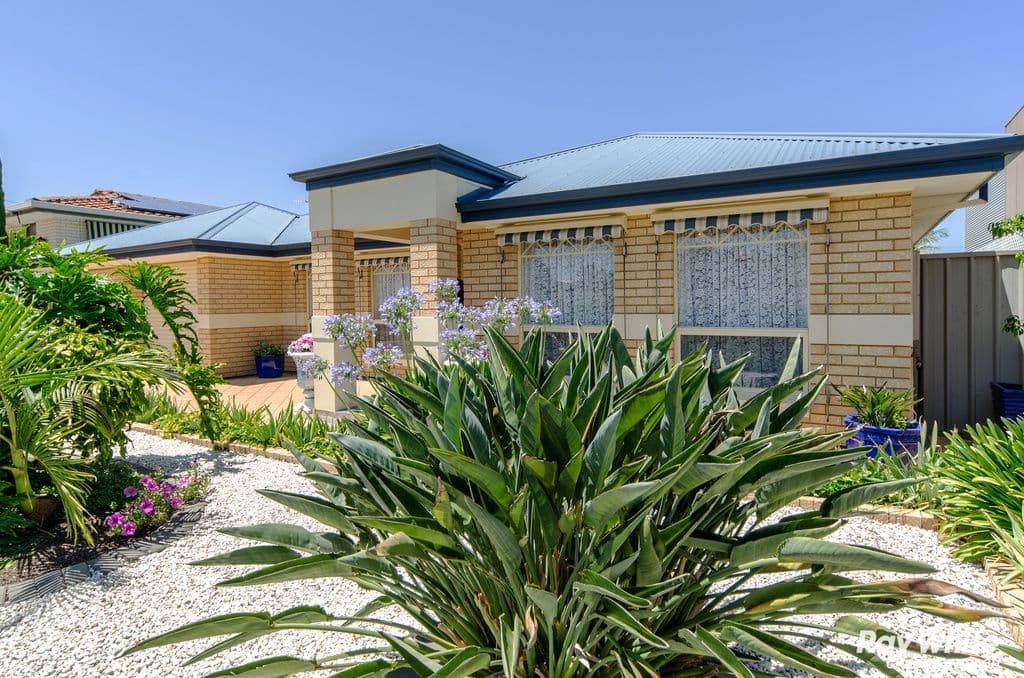 20 Davis Avenue, Christies Beach SA 5165, Christies Beach - Thumbnail 2