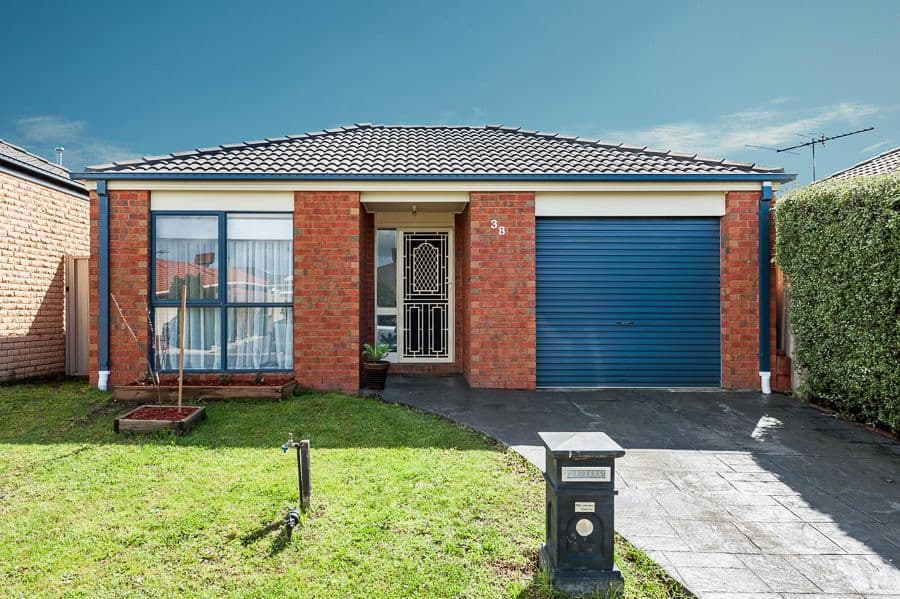 38 Parramatta Walk, Craigieburn VIC 3064, Craigieburn - Image 1