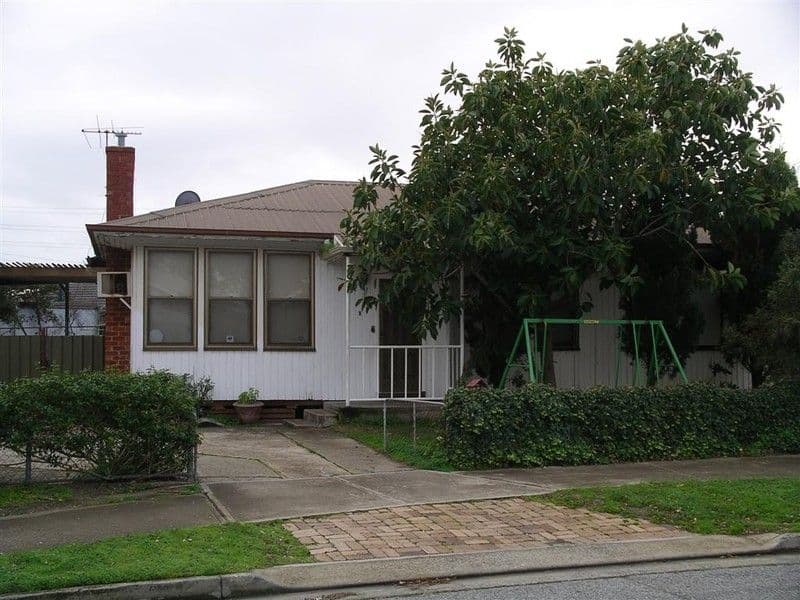 9 Hampton Crescent, LARGS BAY SA 5016, Largs Bay - Image 1