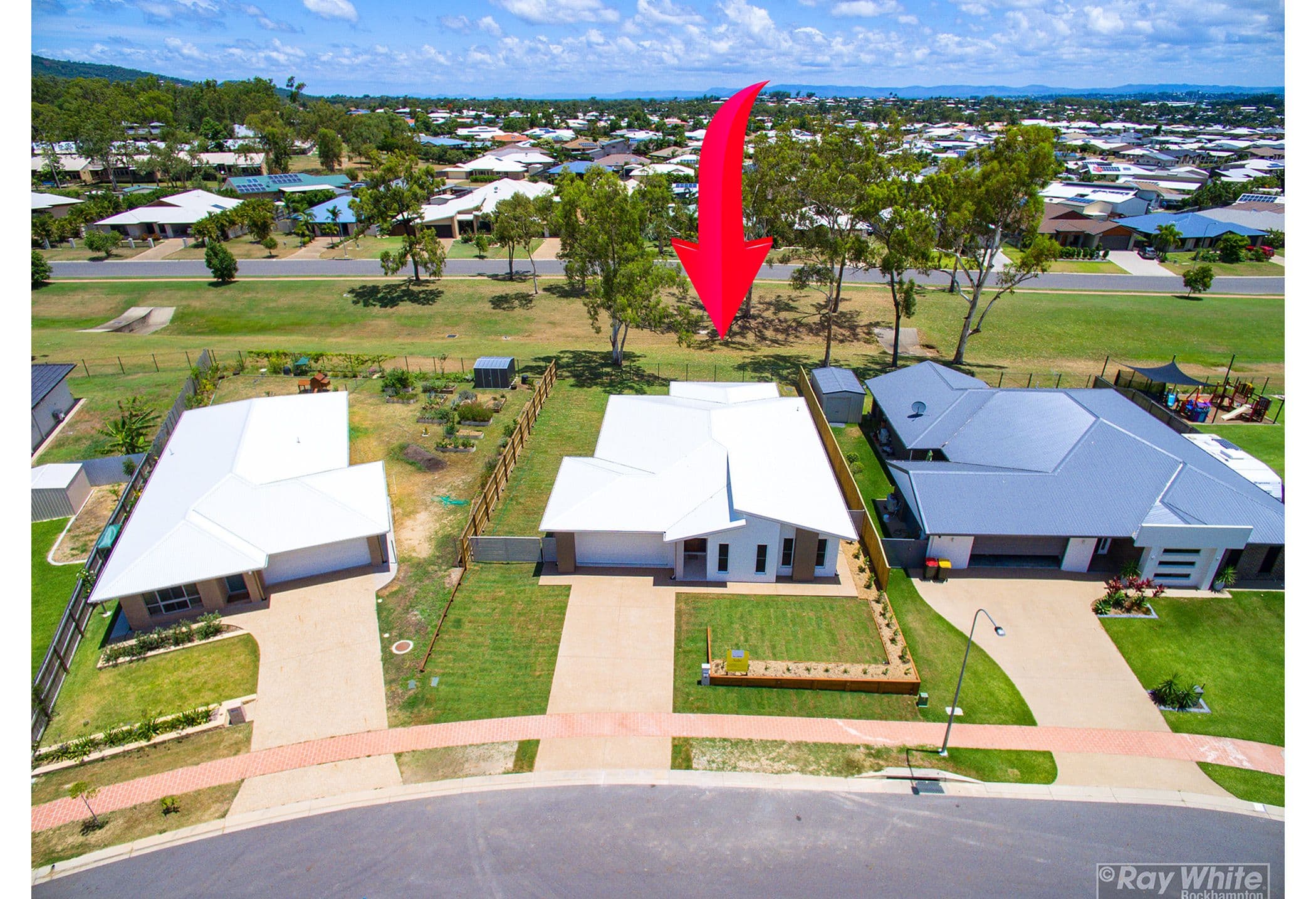 13 Belbowrie Avenue, Norman Gardens QLD 4701, Norman Gardens - Thumbnail 3