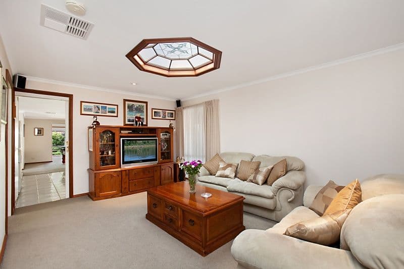 41 Kilcunda Drive, ROWVILLE VIC 3178, Rowville - Thumbnail 2