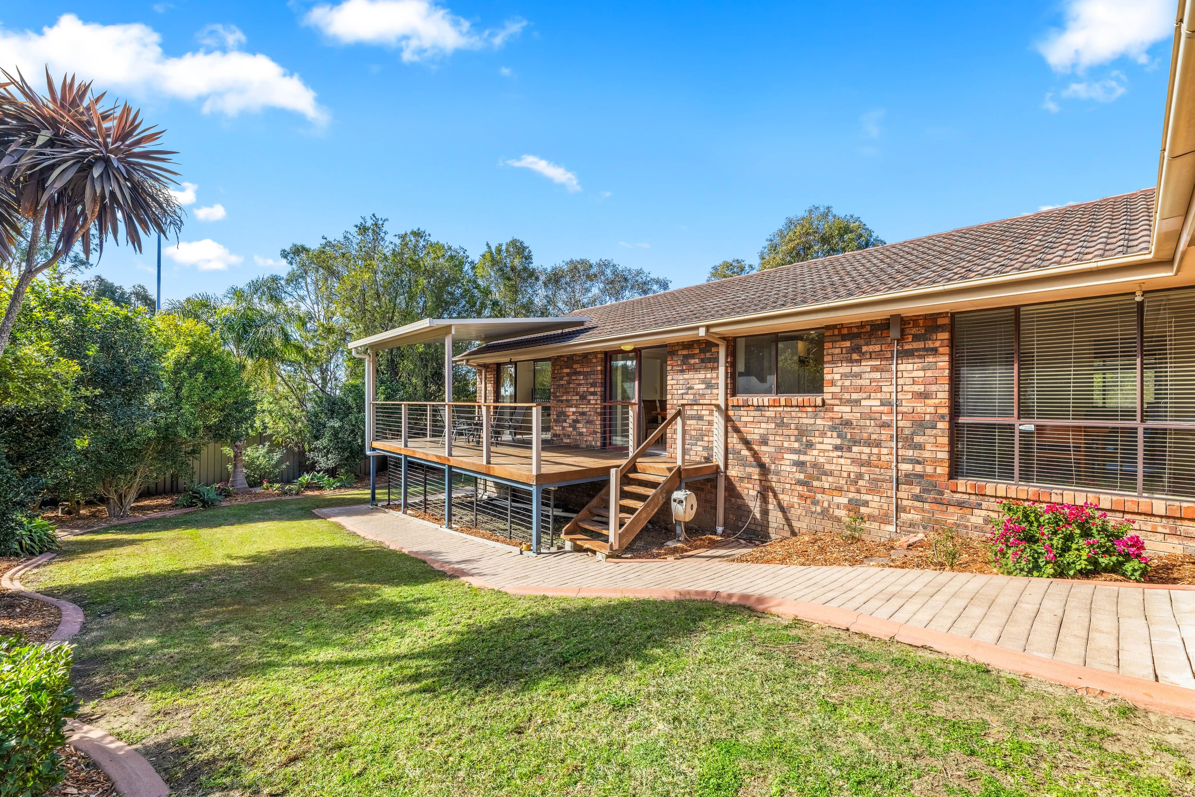 2 Batavia Place, Illawong NSW 2234, Illawong - Thumbnail 2