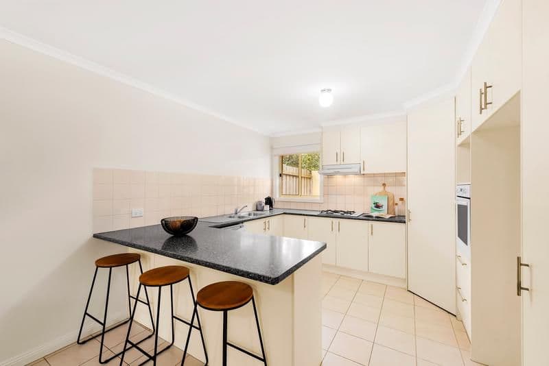 10 Maida Avenue, Bayswater VIC 3153, Bayswater - Thumbnail 2
