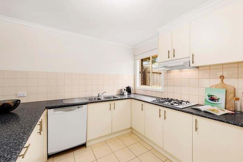 10 Maida Avenue, Bayswater VIC 3153, Bayswater - Thumbnail 3