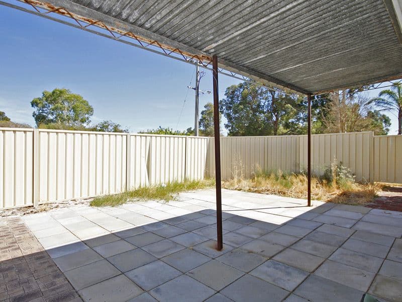 43 Ivanhoe Street, MORLEY WA 6062, Morley - Thumbnail 2