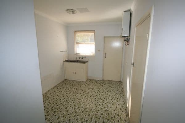 43 Ivanhoe Street, MORLEY WA 6062, Morley - Thumbnail 8