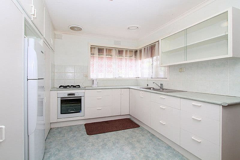 23 Marshall Drive, RESERVOIR VIC 3073, Reservoir - Thumbnail 4