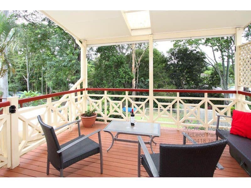 38 Henry Street, CHAPEL HILL QLD 4069, Chapel Hill - Thumbnail 2