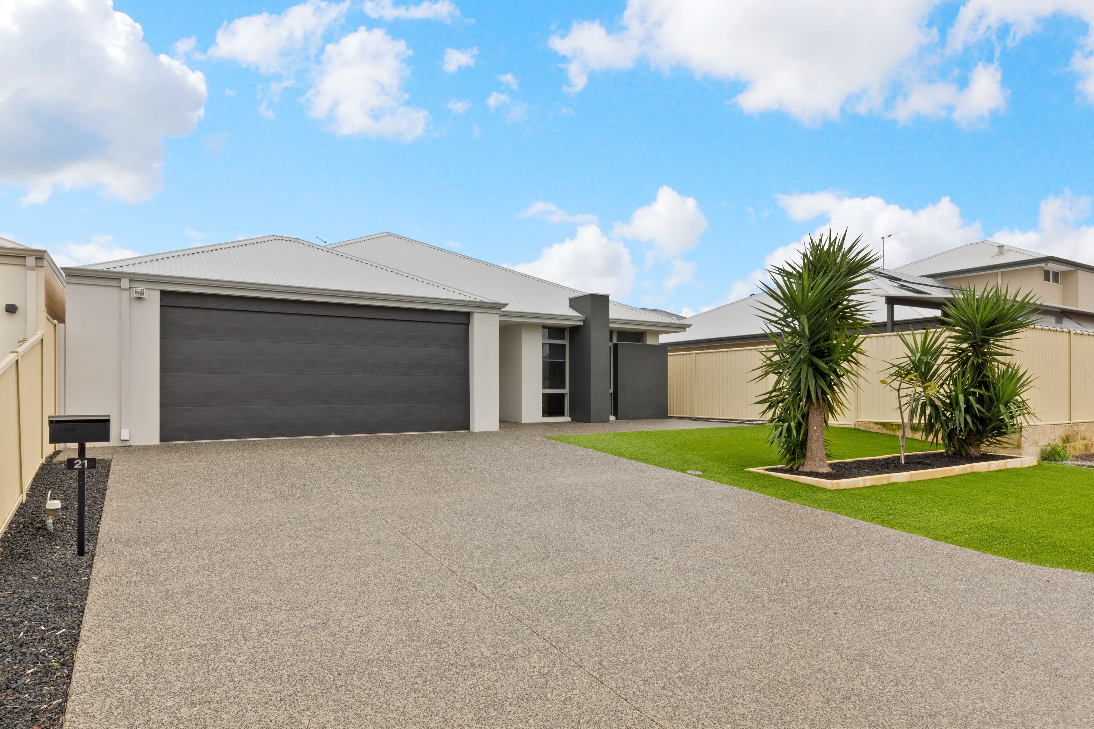 21 Hvar Street, Madeley WA 6065, Madeley - Thumbnail 2