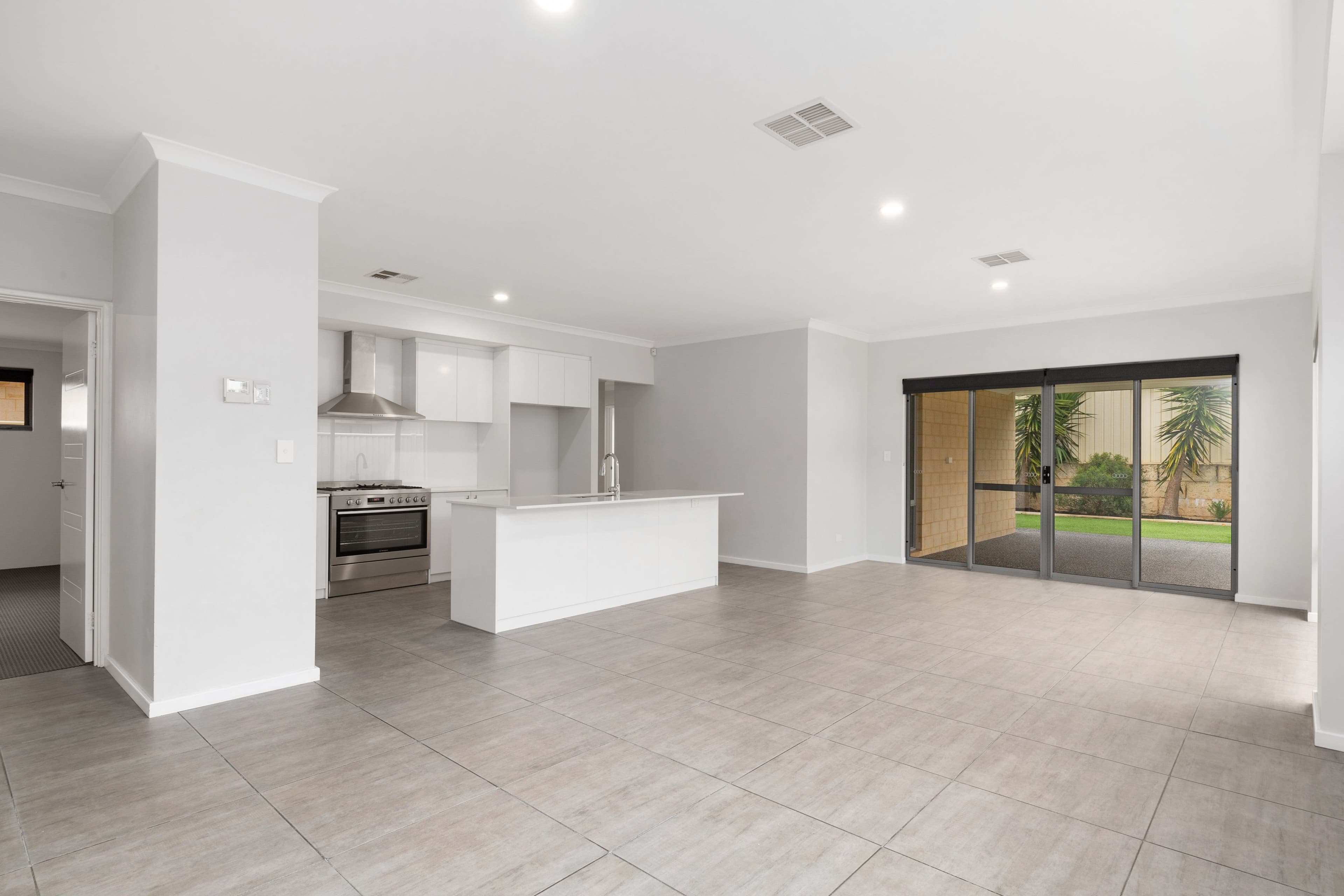 21 Hvar Street, Madeley WA 6065, Madeley - Thumbnail 3